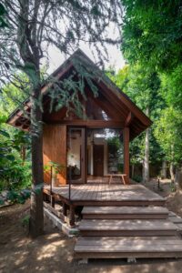 庭先の小さな部屋・横浜